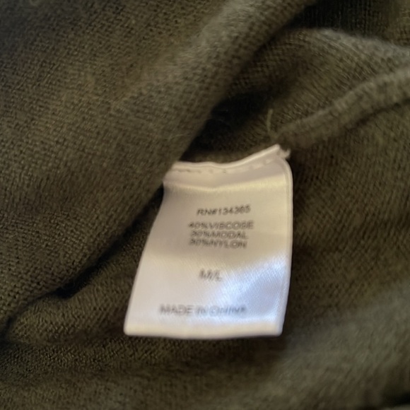 Laurie Felt Easy Pullover Sweater Size M/L Deep Olive N-neck NWOT - Picture 7 of 9